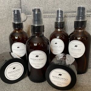 HoneyBear Beauty Manuka Honey Moisturizing Body Cleanser for All Skin Types